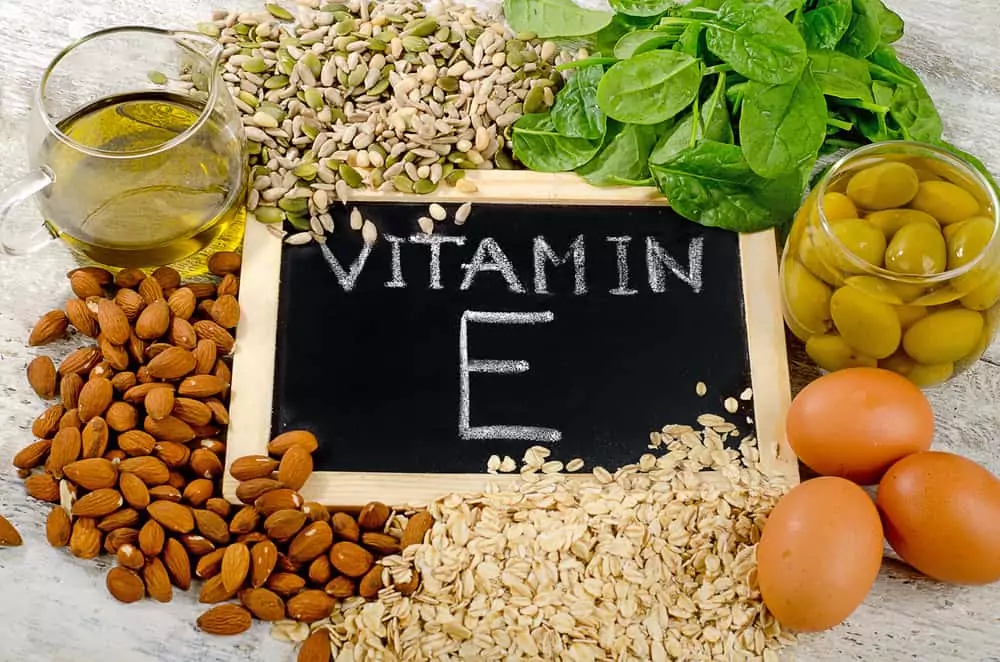 Các thực phẩm chứa nhiều vitamin E.