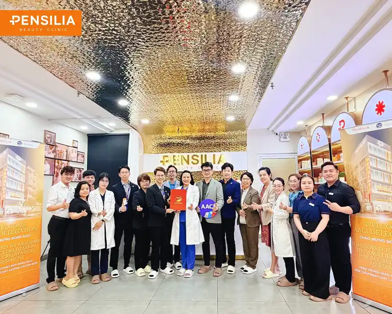 Đội ngũ Pensilia Healthcare Group nhận chứng nhận AACI - tiêu chuẩn y tế Hoa Kỳ