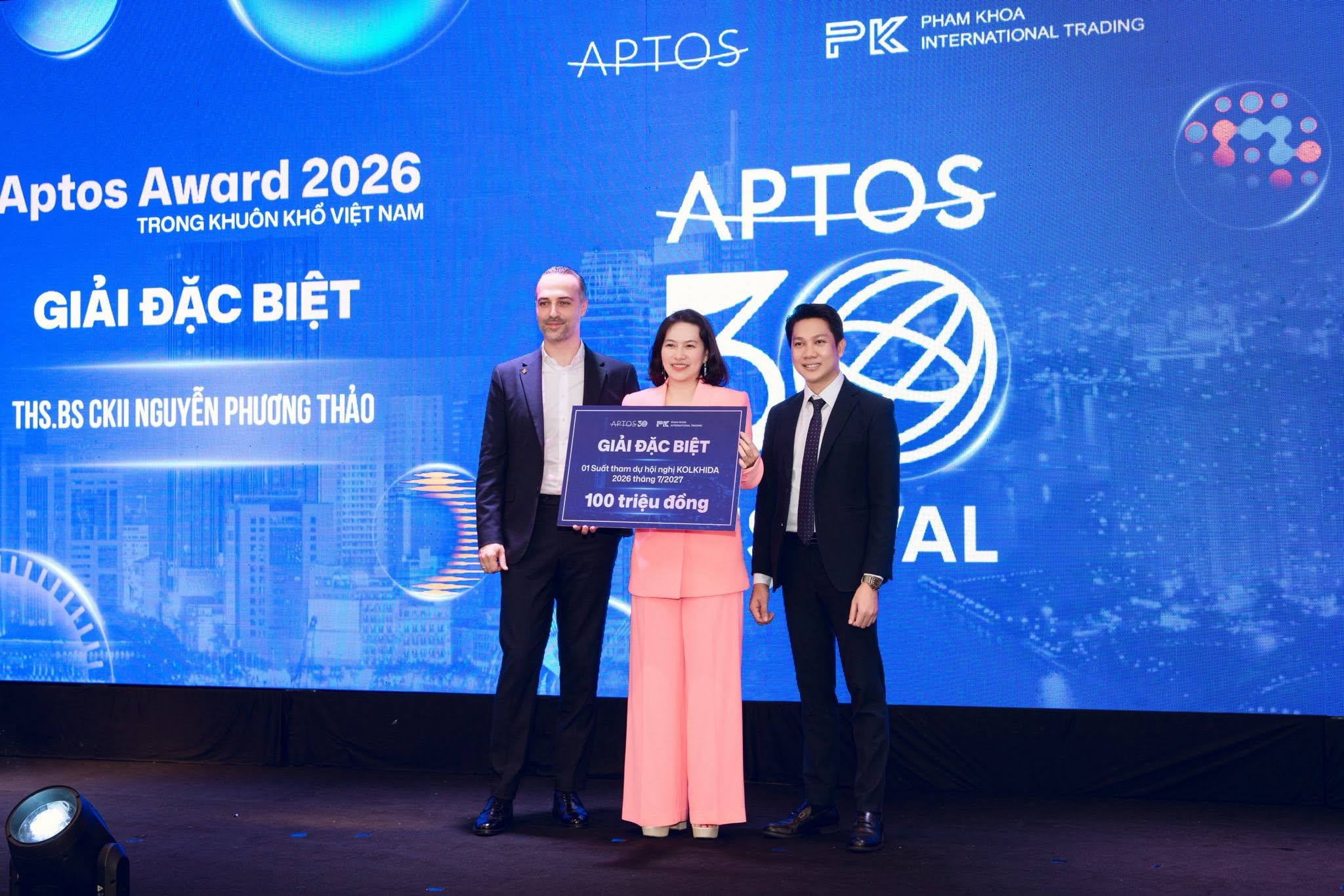 giải đặc biệt aptos awards 2026 bác sĩ nguyễn phương thảo