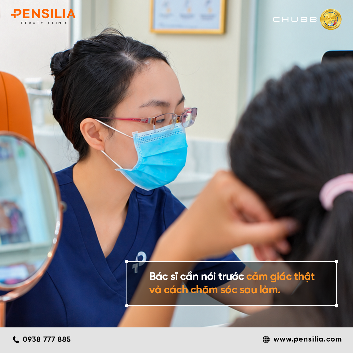 Bác sĩ da liễu tư vấn cảm giác điều trị và hướng dẫn chăm sóc da sau trị sẹo rỗ